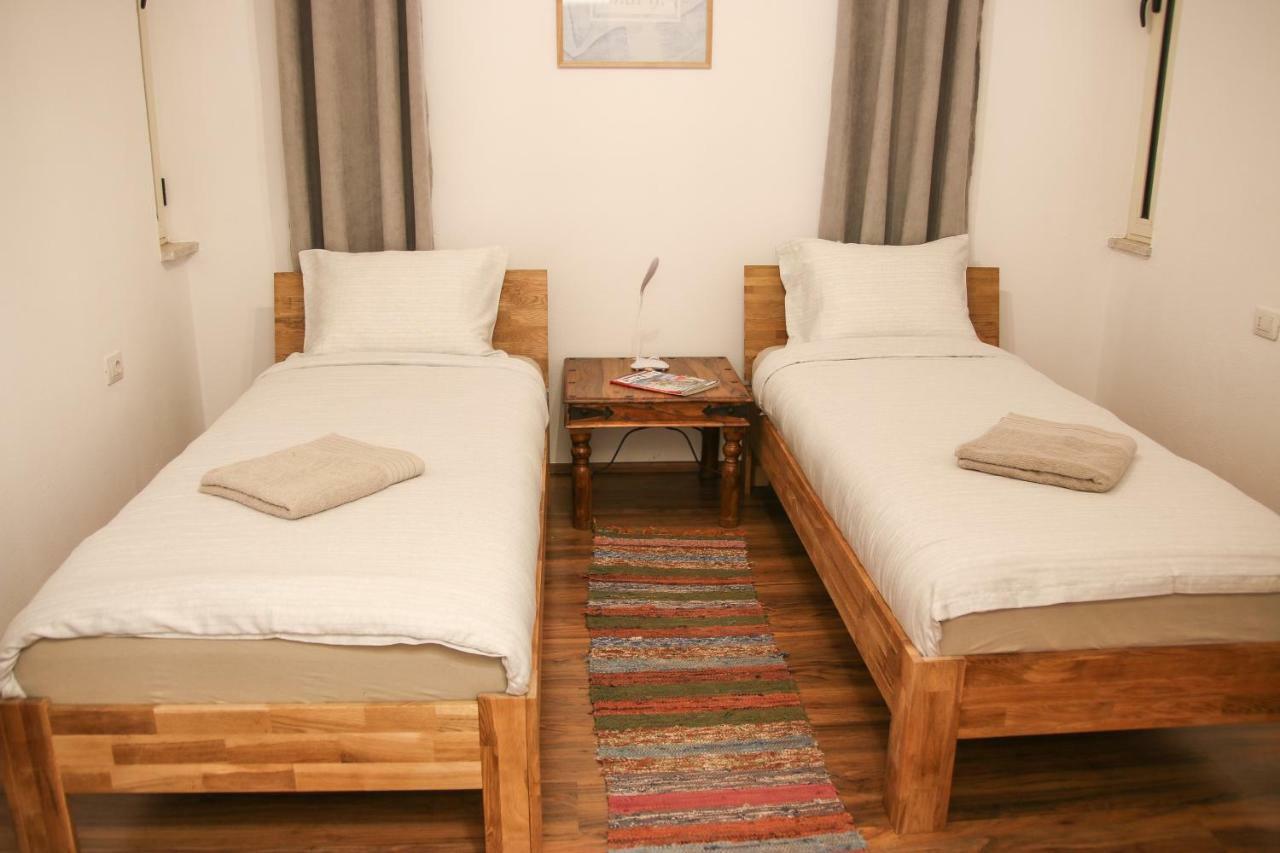 Apartment Centre 2 *