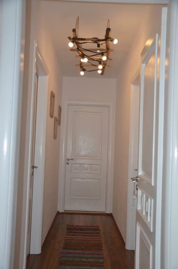 Apartment Centre 2 *